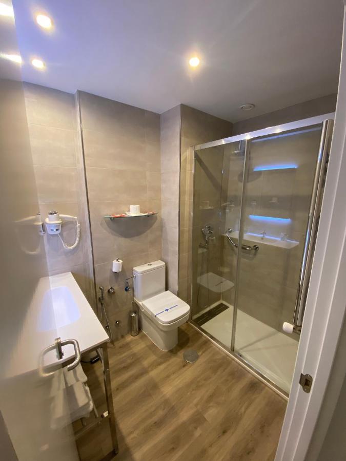 Hotel Escuela Madrid Kültér fotó