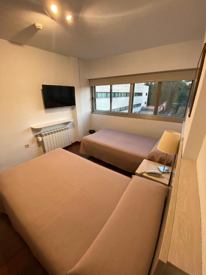 Hotel Escuela Madrid Kültér fotó