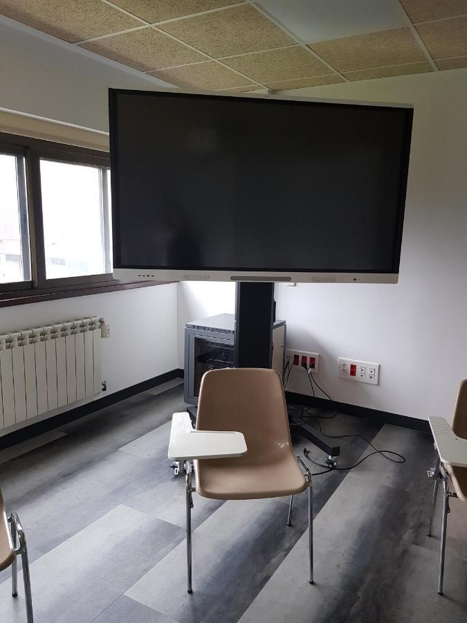 Hotel Escuela Madrid Kültér fotó