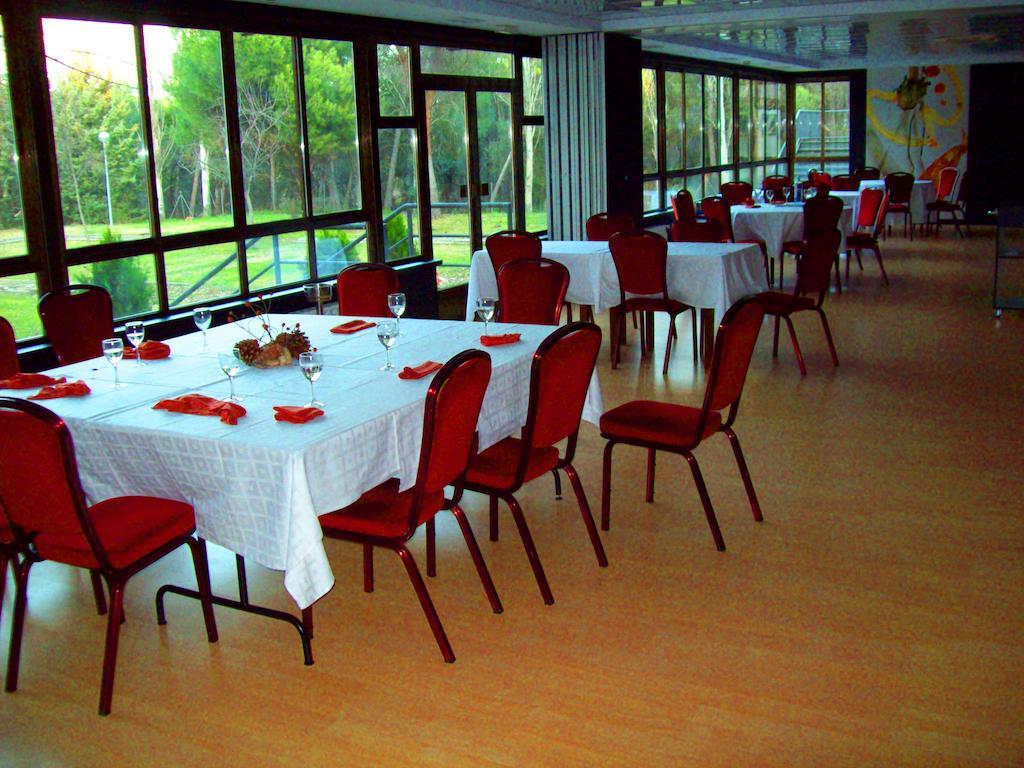 Hotel Escuela Madrid Kültér fotó