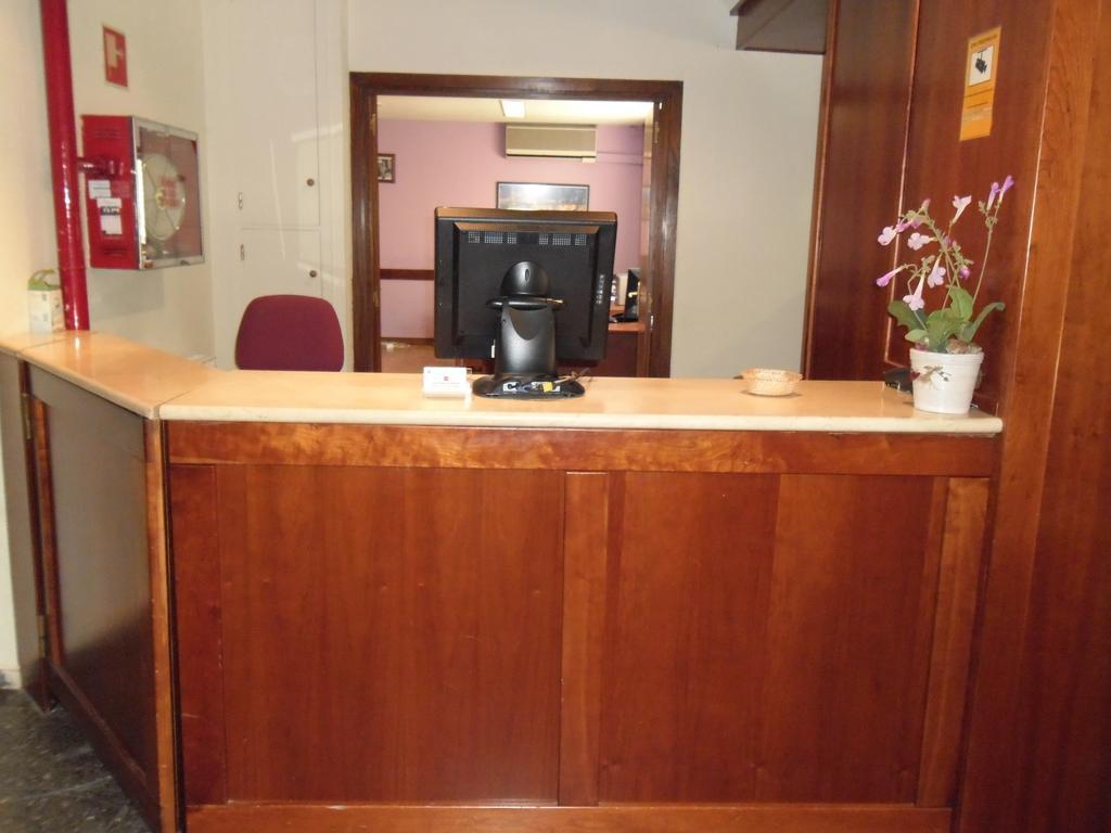 Hotel Escuela Madrid Kültér fotó