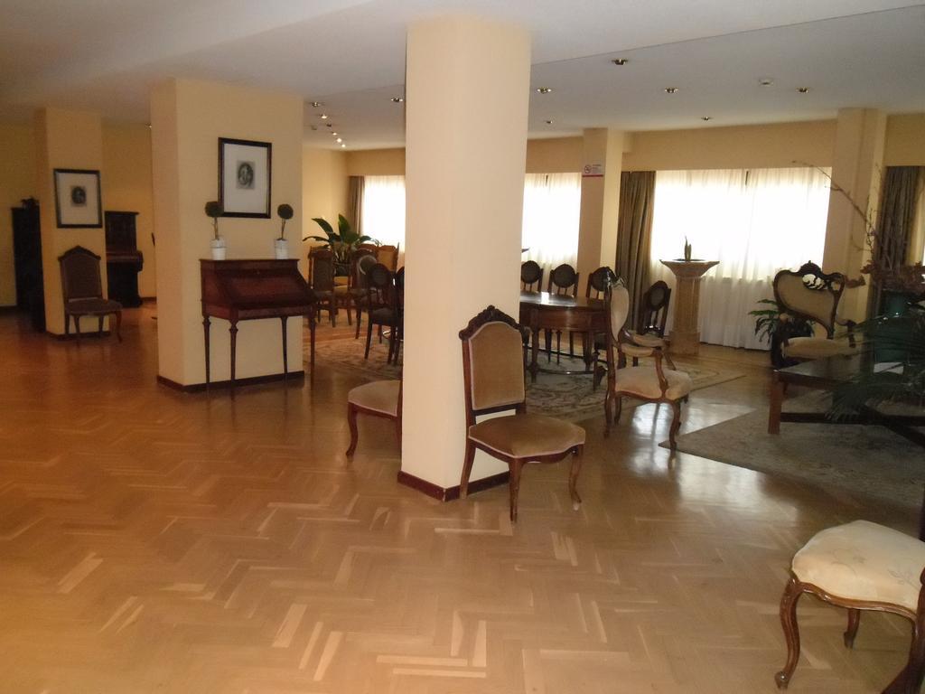 Hotel Escuela Madrid Kültér fotó