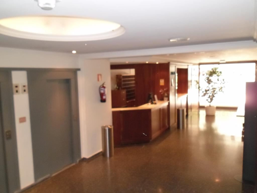 Hotel Escuela Madrid Kültér fotó
