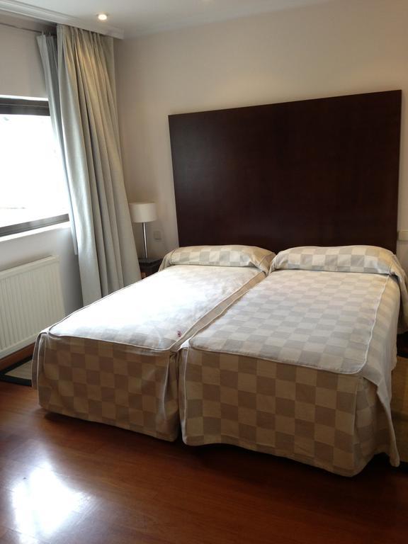 Hotel Escuela Madrid Szoba fotó