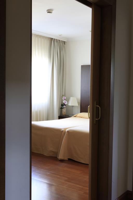 Hotel Escuela Madrid Szoba fotó