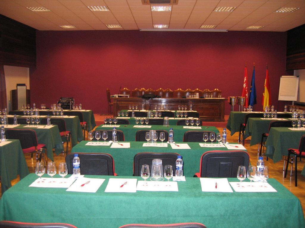 Hotel Escuela Madrid Kültér fotó
